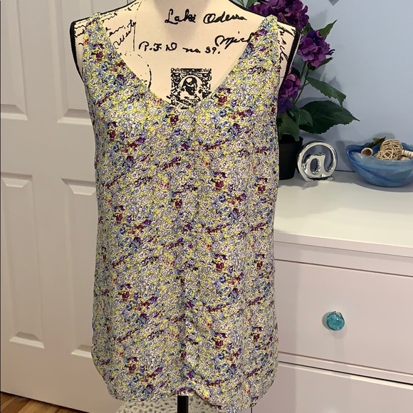 CAbi Floral Scatter Print Cami - Picture 2 of 4